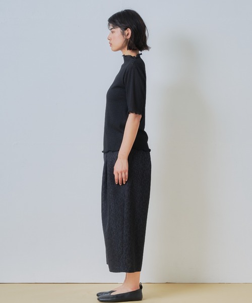 WHYTO.(ホワイト)の「「WHYTO. / ホワイト」ジャカードタックトラウザー(その他パンツ・レディース・ブラック/グレイッシュベージュ/ネイビー・36/38)」の10枚目の写真
