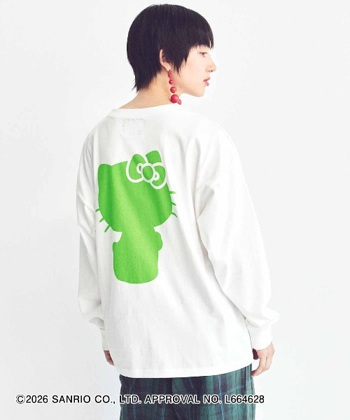 MEDE19F(メデジュウキュウ)の「MEDE19F HELLO KITTY 背中にシルエットが浮かぶプリントTシャツ(Tシャツ/カットソー・レディース・ブラック系その他/ホワイト系その他・L/M)」の1枚目の写真