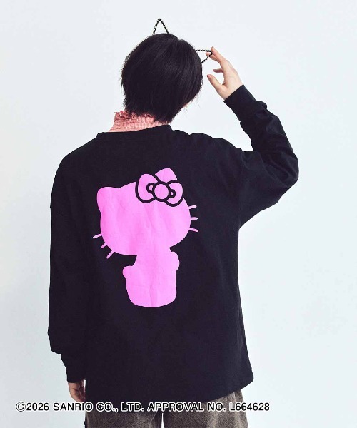 MEDE19F(メデジュウキュウ)の「MEDE19F HELLO KITTY 背中にシルエットが浮かぶプリントTシャツ(Tシャツ/カットソー・レディース・ブラック系その他/ホワイト系その他・L/M)」の2枚目の写真