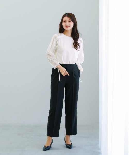 White Collection（ホワイトコレクション）の「【 異素材MIX 】ドロスト付・刺繡レース切替プルオーバー（Tシャツ/カットソー・レディース・ホワイト/ブラック・S/M/L）」の3枚目の写真