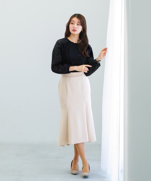 White Collection（ホワイトコレクション）の「【 異素材MIX 】ドロスト付・刺繡レース切替プルオーバー（Tシャツ/カットソー・レディース・ホワイト/ブラック・S/M/L）」の8枚目の写真