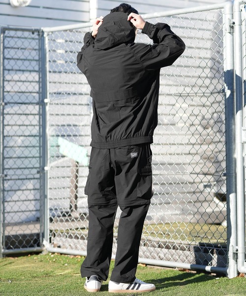 NEW ERA（ニューエラ）の「NEW ERA/ニューエラ ロングパンツ ハーフパンツ 2way ユーティリティー フィールド トラックパンツ Utility Field Track Pants セットアップ対応 14774246（その他パンツ・メンズ・ブラック・M/L/XL/XXL）」の7枚目の写真