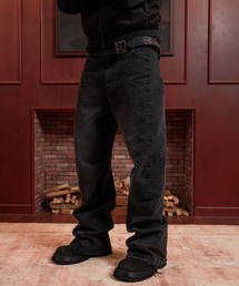 AREUBAN（アルバン）の「エンジニアードフレアカーブデニムパンツ_ウォッシュドブラック（デニムパンツ）」