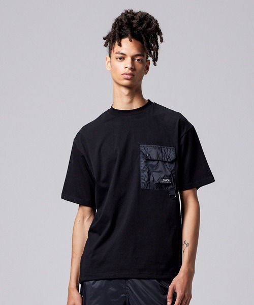 TAION(タイオン)の「【TAION(タイオン)】〈ユニセックス〉ノンダウン マウンテン フラップポケット Tシャツ(Tシャツ/カットソー・メンズ・ダークグリーン/マスタード/ブラック系その他7/ホワイト/ダークネイビー/その他6/ダークオリーブ/ダークパープル/カーキ・M/S/XL/L/2XL)」の1枚目の写真