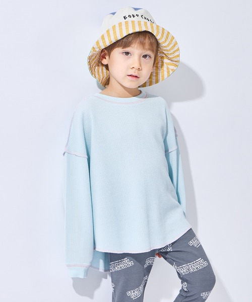 ever closet（エバークローゼット）の「ワッフル長袖Tシャツ（Tシャツ/カットソー・キッズ・ベージュ/チャコール/サックスブルー/イエロー系その他/ピンク・100cm/90cm/150cm/140cm/130cm/120cm/110cm）」の3枚目の写真