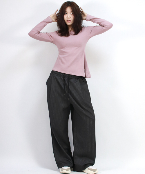 DEMARC(ドゥマーク)の「Pin Stripe Slacks Semi-Wide One-Tuck Pants(スラックス・レディース・チャコール・LARGE/MEDIUM)」の9枚目の写真