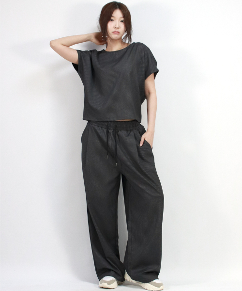 DEMARC(ドゥマーク)の「Pin Stripe Slacks Semi-Wide One-Tuck Pants(スラックス・レディース・チャコール・LARGE/MEDIUM)」の14枚目の写真
