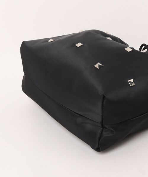 Cheek(チーク)の「heart pouch studs 2way shoulder(ショルダーバッグ・レディース・ブラック/カーキ/グレー・FREE)」の5枚目の写真