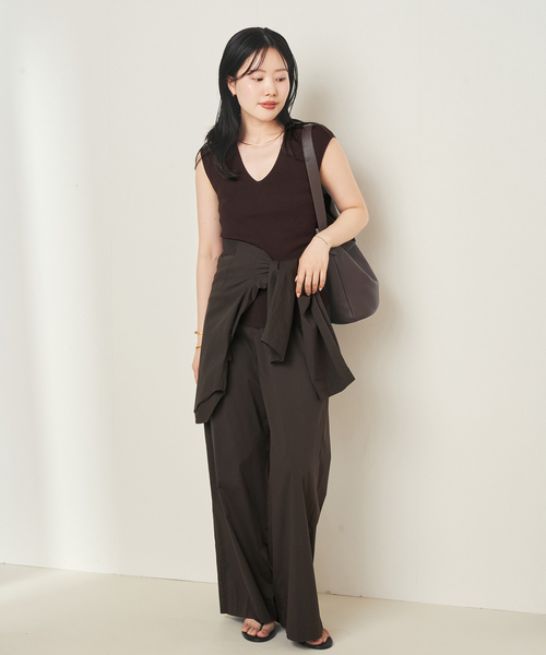 plage（プラージュ）の「LE PETIT PULLE / ル プティ プレ 別注 VN SLEEVLESS プルオーバー（ニット/セーター・レディース・ブラウン系その他/ライトグレー・FREE）」の11枚目の写真