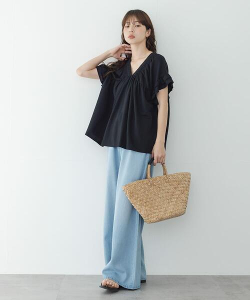 URBAN RESEARCH Sonny Label(アーバンリサーチサニーレーベル)の「シャーリングフリルスリーブプルオーバー(Tシャツ/カットソー・レディース・ブラック/ベージュ/ブラウン・FREE)」の8枚目の写真