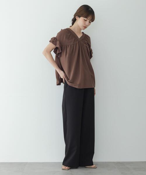 URBAN RESEARCH Sonny Label(アーバンリサーチサニーレーベル)の「シャーリングフリルスリーブプルオーバー(Tシャツ/カットソー・レディース・ブラック/ベージュ/ブラウン・FREE)」の18枚目の写真
