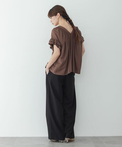 URBAN RESEARCH Sonny Label(アーバンリサーチサニーレーベル)の「シャーリングフリルスリーブプルオーバー(Tシャツ/カットソー・レディース・ブラック/ベージュ/ブラウン・FREE)」の19枚目の写真