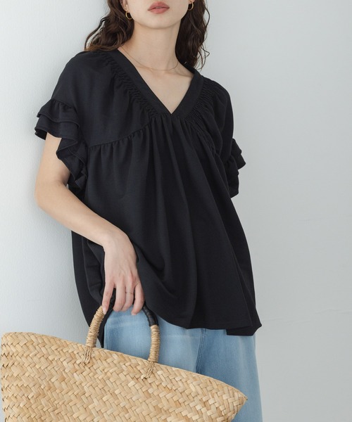 URBAN RESEARCH Sonny Label（アーバンリサーチサニーレーベル）の「シャーリングフリルスリーブプルオーバー（シャツ/ブラウス・レディース・ブラック/ベージュ/ブラウン・FREE）」の2枚目の写真