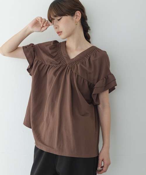 URBAN RESEARCH Sonny Label（アーバンリサーチサニーレーベル）の「シャーリングフリルスリーブプルオーバー（シャツ/ブラウス・レディース・ブラック/ベージュ/ブラウン・FREE）」の11枚目の写真