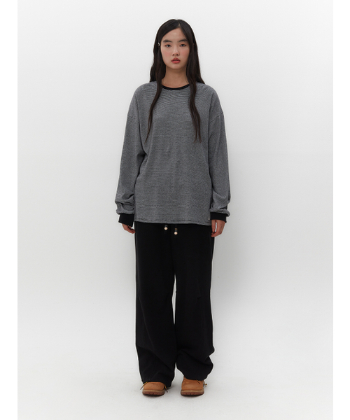 TUOMIO（トゥオミオ）の「OVERSIZED STRIPE LONG SLEEVES [BLACK]（Tシャツ/カットソー・レディース・その他・1/2）」の2枚目の写真