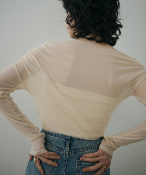 LAULEN（ローレン）の「sheer side gather drape tops /シアーサイドギャザードレープトップス（Tシャツ/カットソー・レディース・アイボリー/ブラック・FREE）」の8枚目の写真
