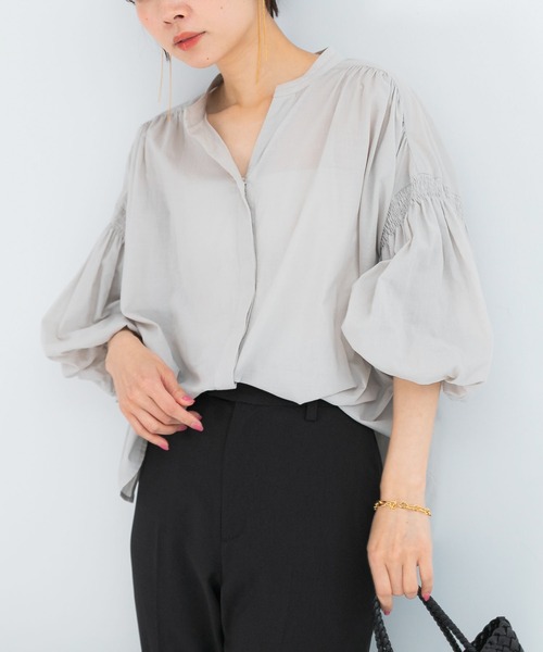URBAN RESEARCH ROSSO WOMEN（アーバンリサーチ　ロッソ）の「『WEB限定』コットンボイルバルーンスリーブブラウス（シャツ/ブラウス・レディース・ミント/グレー系その他/ブラック・FREE）」の2枚目の写真