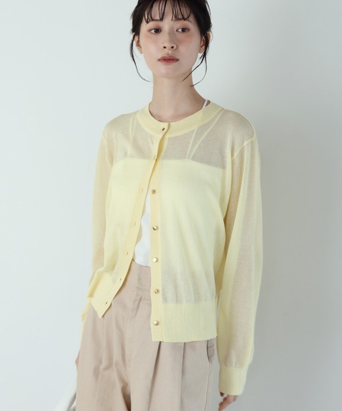 shetila(シェティラ)の「【UVカット/接触冷感/マシンウォッシャブル】さらっと快適、ゴールドボタンカーディガン(カーディガン/ボレロ・レディース・ブラック/オフホワイト/ブラウン/イエロー・M)」の4枚目の写真