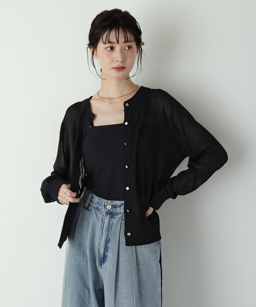 shetila(シェティラ)の「【UVカット/接触冷感/マシンウォッシャブル】さらっと快適、ゴールドボタンカーディガン(カーディガン/ボレロ・レディース・ブラック/オフホワイト/ブラウン/イエロー・M)」の14枚目の写真