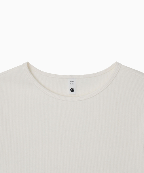 OHESHIO(オヘシオ)の「BASIC SLIM RIBBED T-SHIRT, WHITE(Tシャツ/カットソー・レディース・その他・FREE)」の3枚目の写真