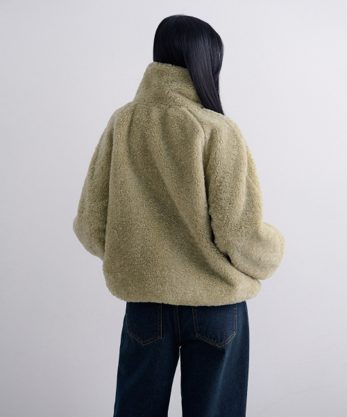MUSINSA STANDARD WOMAN（ムシンサスタンダードウーマン）の「ウィメンズオーバーサイズテディフリースハイネックジップアップジャケット[セージ]（その他アウター・レディース・その他・X-SMALL/LARGE/MEDIUM/SMALL）」の3枚目の写真