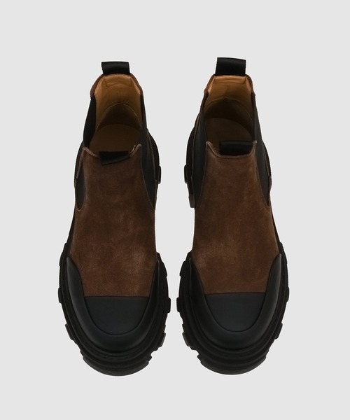GANNI(ガニー)の「Cleated Low Chelsea Boot Pelinova(ブーツ・レディース・ブラウン系その他・38/37/36)」の5枚目の写真
