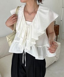 フリルカラーブラウス