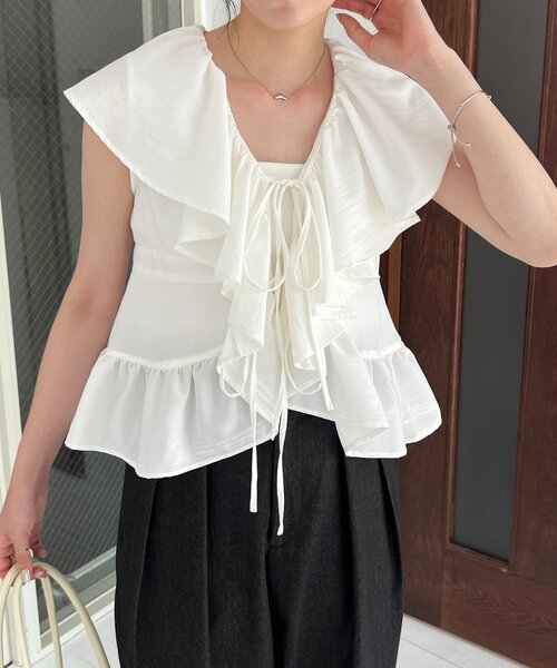 CAPRICIEUX LE'MAGE(カプリシューレマージュ)の「フリルカラーブラウス(シャツ/ブラウス・レディース・ピンク/キャメル/ホワイト/ブラック・FREE)」の9枚目の写真