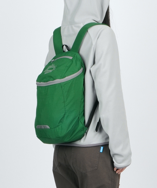 SUNNECT(ソネクト)の「Traveler 15L Backpack - Green(バックパック/リュック・レディース・その他・FREE)」の3枚目の写真