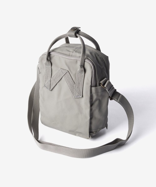 Fjallraven Kanken（フェールラーベンカンケン）の「FJALLRAVEN KANKEN SLING フェールラーベン ショルダーバッグ（ショルダーバッグ・レディース・グレー系1/ブラック/ミント/ネイビー/ダークグレー・FREE）」の7枚目の写真