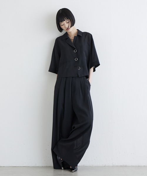 Lui's(ルイス)の「シアータックワイドパンツ(スラックス・レディース・ブラック/チャコールグレー・38/36)」の3枚目の写真