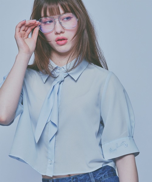 MARY QUANT(マリークワント)の「スカーフ付きクロップド ブラウス(シャツ/ブラウス・レディース・ブルー/ホワイト/ブラック・M)」の20枚目の写真