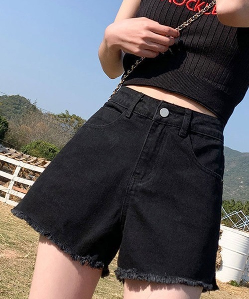 Flugge(フラッジー)の「カットオフショートデニムパンツ(デニムパンツ・レディース・ライトブルー/ブラック・MEDIUM/LARGE)」の3枚目の写真