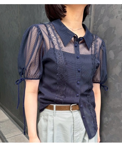 LE CIEL BLEU（ルシェルブルー）の「ドットチュール＆レースブラウス / Dot Tulle & Lace Blouse（シャツ/ブラウス・レディース・ネイビー/ブラック/オフホワイト・38/36）」の3枚目の写真