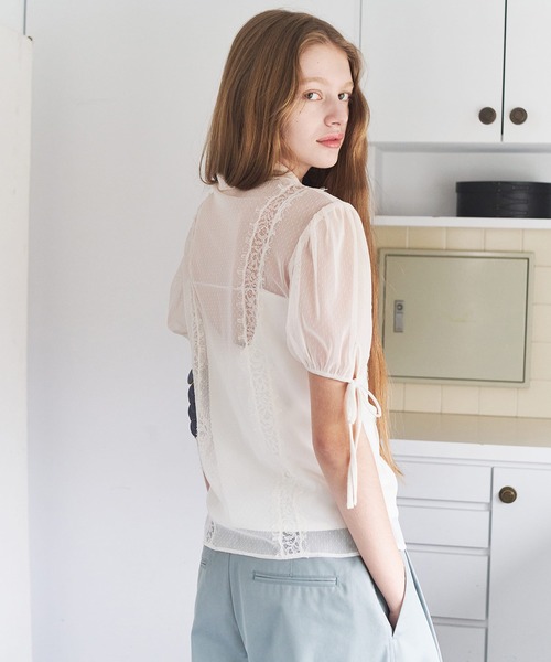 LE CIEL BLEU（ルシェルブルー）の「ドットチュール＆レースブラウス / Dot Tulle & Lace Blouse（シャツ/ブラウス・レディース・ネイビー/ブラック/オフホワイト・38/36）」の6枚目の写真