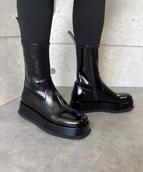 Jeffrey Campbell（ジェフリーキャンベル）の「スクエアトゥ 厚底ショートブーツ（ブーツ・レディース・ブラック・39/38/37/36）」の9枚目の写真