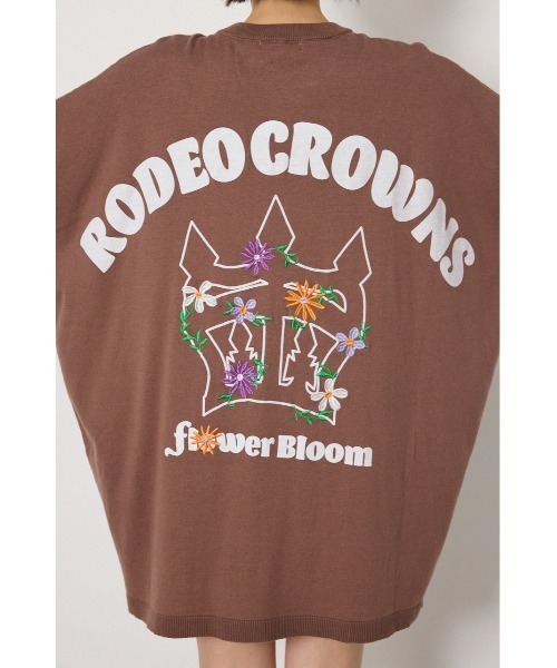 RODEO CROWNS WIDE BOWL(ロデオクラウンズワイドボウル)の「フラワークラウンニットワンピース(ワンピース・レディース・オフホワイト/ブラウン/ブラック・FREE)」の22枚目の写真