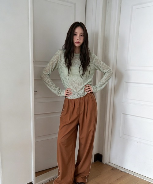 FAVORITO（ファヴォリート）の「フラワーレース日焼け止めトップス（Tシャツ/カットソー・レディース・グリーン/ホワイト/ブラック・F）」の18枚目の写真