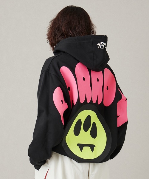 MONO KOTO DEPT.（モノコトデプト）の「SSY-BARROW グラフィックロゴ パーカー [並行輸入品]（パーカー・メンズ・ブラック・S/M/L）」の6枚目の写真