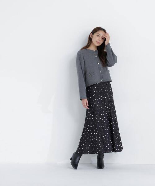 NATURAL BEAUTY BASIC(ナチュラルビューティーベーシック)の「シルクブレンドカーディガン(カーディガン/ボレロ・レディース・グレー/ネイビー/オフホワイト/ブルー/イエロー・フリ-)」の9枚目の写真