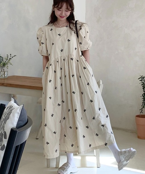 リボン刺繍入りパフスリワンピース（ワンピース）｜Girly Doll
