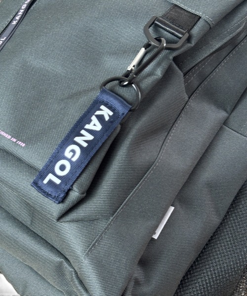 CHELSEA New York(チェルシーニューヨーク)の「KANGOL BOX LOGOSTRAP BP 25L(バックパック/リュック・レディース・ベージュ/ブラック/ブラック×ホワイト/チャコールグレー・FREE)」の19枚目の写真