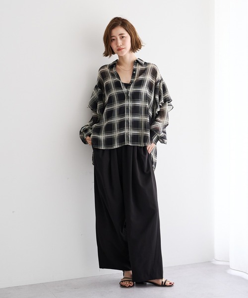 YECCA VECCA(イェッカヴェッカ)の「チェック柄シアーラッフルシャツ(シャツ/ブラウス・レディース・ブラック/ブラウン・FREE)」の8枚目の写真