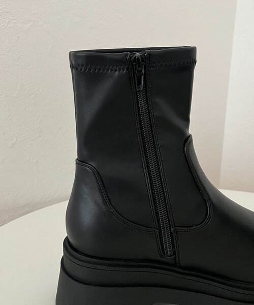 prose verse(プロズヴェール)の「トラックソールストレッチショートブーツ(ブーツ・レディース・ブラック・X-LARGE/LARGE/MEDIUM/SMALL)」の11枚目の写真