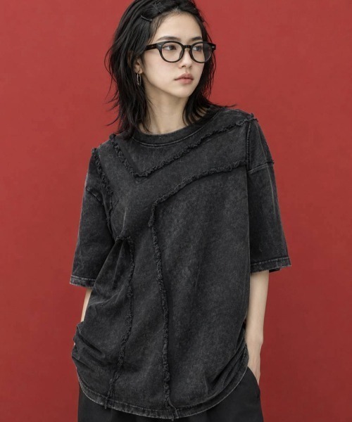 KAMINARI_TOKIO（カミナリトキオ）の「ピグメント加工フリンジ切替Tシャツ（Tシャツ/カットソー・レディース・ベージュ/ブラック・FREE）」の3枚目の写真