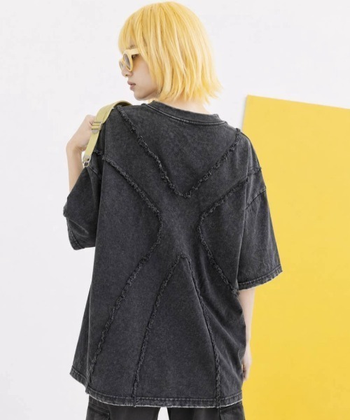 KAMINARI_TOKIO（カミナリトキオ）の「ピグメント加工フリンジ切替Tシャツ（Tシャツ/カットソー・レディース・ベージュ/ブラック・FREE）」の12枚目の写真