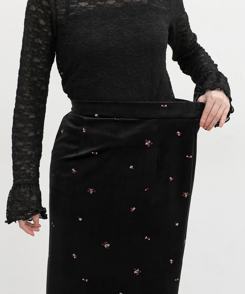 Honeys(ハニーズ)の「ベロア刺繍ナロースカート(スカート・レディース・ブラック/ブラウン・LL/L/M/S)」の22枚目の写真