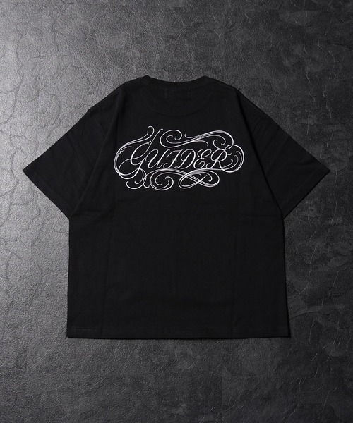 GUIDER(ガイダー)の「【GUIDER】カーシブ ロゴ Tee / Cursive Logo Tee(Tシャツ/カットソー・メンズ・ホワイト/チャコールグレー/ブラック・S/M/L)」の18枚目の写真