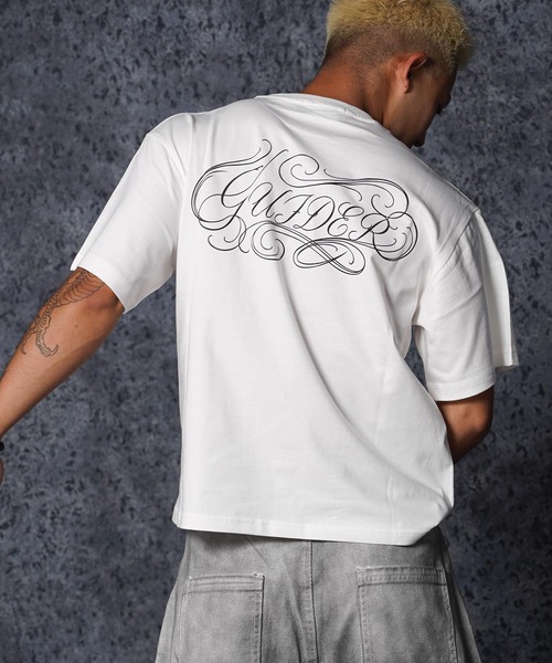 GUIDER(ガイダー)の「【GUIDER】カーシブ ロゴ Tee / Cursive Logo Tee(Tシャツ/カットソー・メンズ・ホワイト/チャコールグレー/ブラック・S/M/L)」の21枚目の写真
