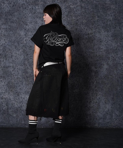 GUIDER(ガイダー)の「【GUIDER】カーシブ ロゴ Tee / Cursive Logo Tee(Tシャツ/カットソー・メンズ・ホワイト/チャコールグレー/ブラック・S/M/L)」の10枚目の写真
